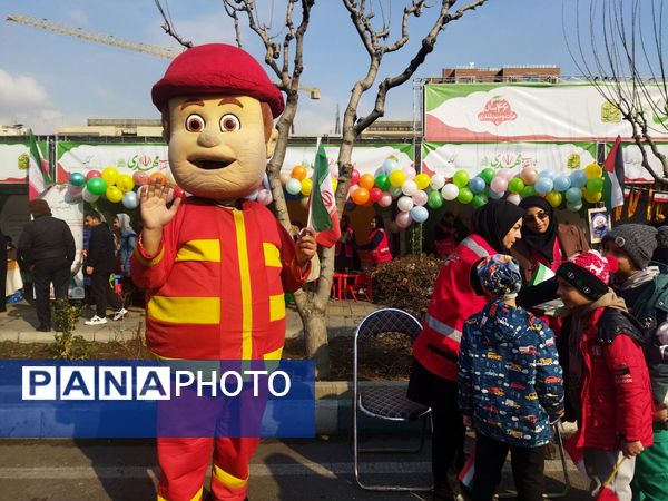 چهل و ششمین سالگرد آزادی و اقتدار ملی با حضور میلیونی ایرانیان