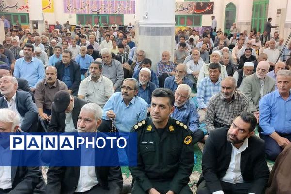 نماز جمعه عبادی سیاسی این هفته شهرستان‌قرچک