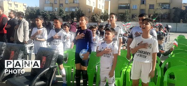 افتتاحیه زمین چمن در دبستان پسرانه گلستان ناحیه ۷ آموزش و پرورش مشهد مقدس 