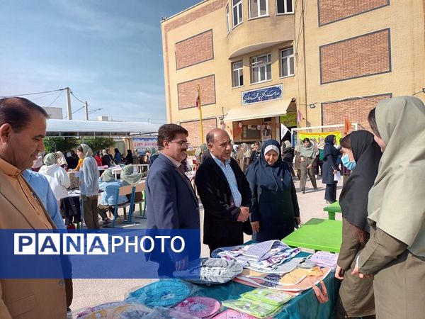 برپایی بازارچه کارآفرینی در مدارس بهبهان