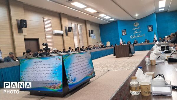 نشست شورای آموزش و پرورش یزد با حضور استاندار 