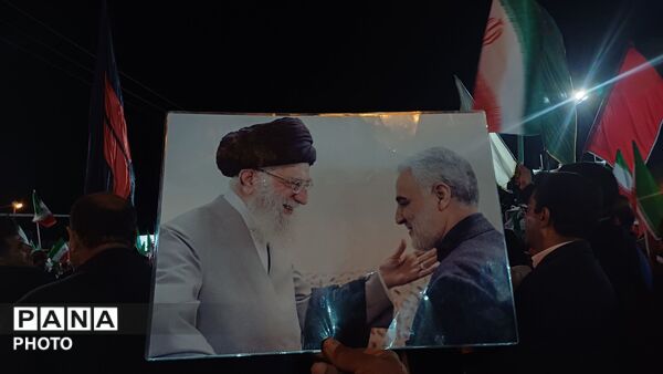 مردمی از جنس نور
