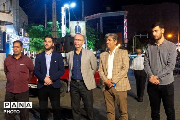 برنامه‌های متنوع فرهنگی دبستان پسرانه قدس ۱ در غرفه شهدای دانش‌آموز ورامین
