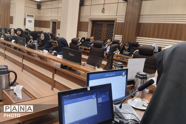 کارگاه بررسی نقش زیست بوم مدرسه در پیشگیری از آسیب‌‌های اجتماعی 