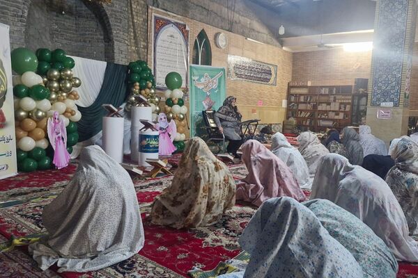 فشافویه میزبان خلوت عاشقانه دانش آموزان در نخستین روز اعتکاف همزمان با ولادت حضرت علی (ع)
