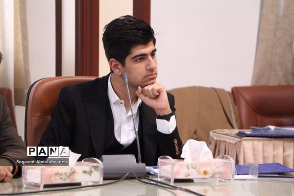 دومین همایش با حافظان وحی