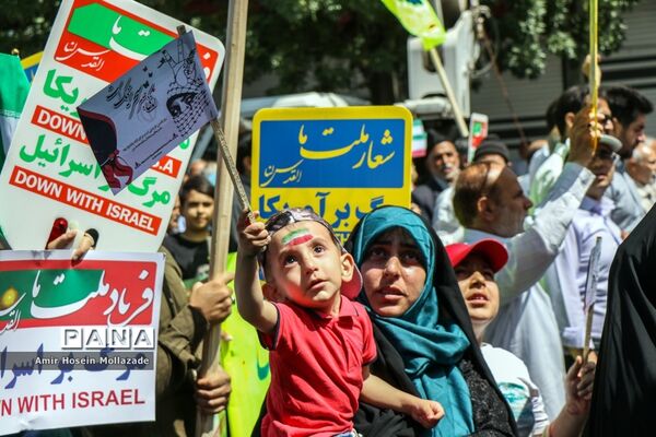 حضور کودکان در راهپیمایی روز قدس
