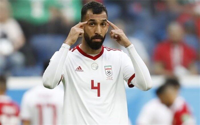 مدافع استقلال بر سر دوراهی؛ پیشنهاد وسوسه کننده به ملی‌پوش آبی‌ها رسید