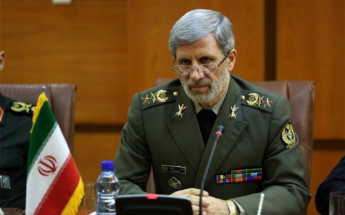 امیر حاتمی: وزارت دفاع می‌تواند نیاز خودروسازان را تأمین کند