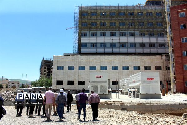 بازدید استاندار آذربایجان غربی از پروژه بیمارستان فوق تخصصی زنان ارومیه