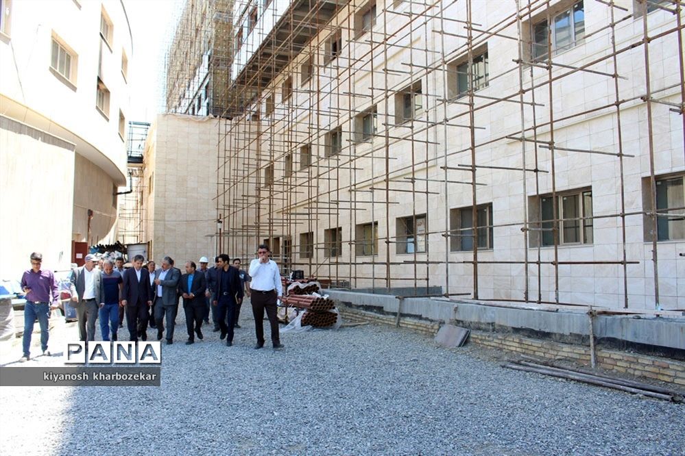 بازدید استاندار آذربایجان غربی از پروژه بیمارستان فوق تخصصی زنان ارومیه
