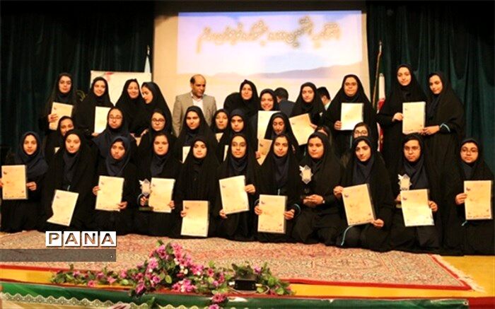 کسب رتبه های برتر استانی دبیرستان فرزانگان دوره اول در جشنواره نوجوان سالم