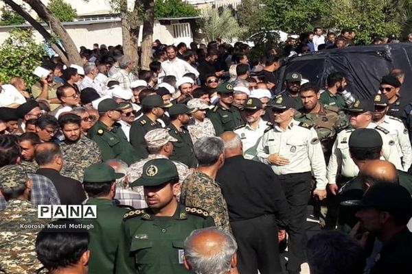 مراسم تشییع پیکر امام جمعه شهرستان کازرون