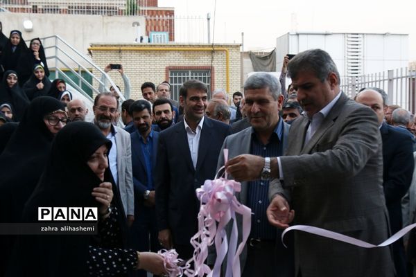 افتتاحیه استخر و سونای اندیشه در منطقه 7 تهران