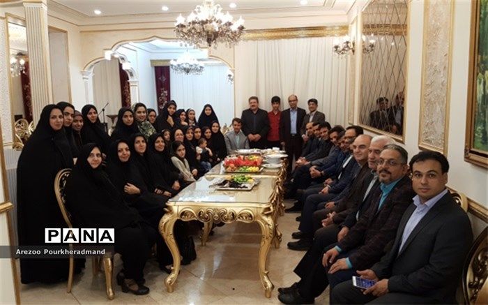 دورهمی مدیران مدارس سمپاد در یکی از شبهای ماه مبارک رمضان