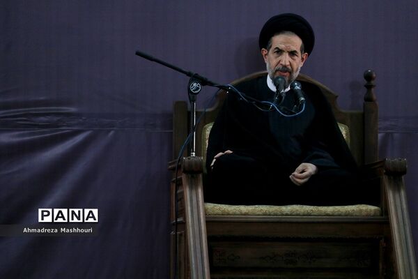 مراسم سالگرد ارتحال بنیان‌گزار جمهوری اسلامی ایران در مصلی امام خمینی تبریز
