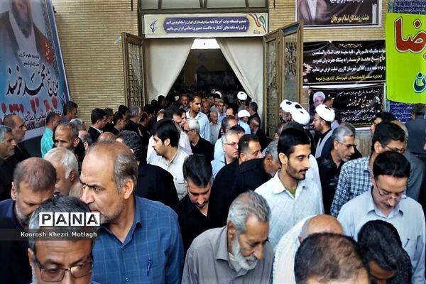 مراسم هفتمین روز درگذشت امام جمعه  شهرستان کازرون همراه با مراسم ارتحال امام خمینی (ره)
