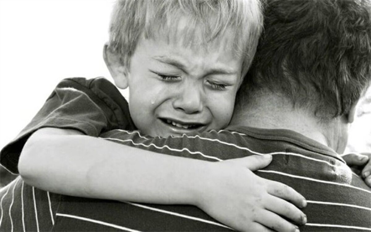 با کودکانی که والدینشان را از دست داده‌اند چگونه برخورد کنیم؟