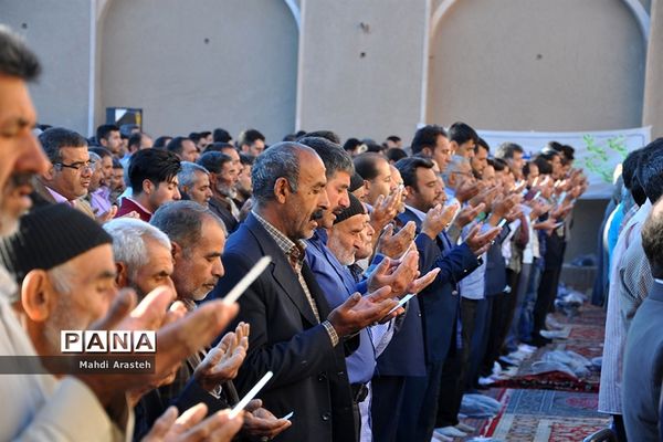 نماز عیدسعیدفطر درشهرستان خوسف خراسان جنوبی