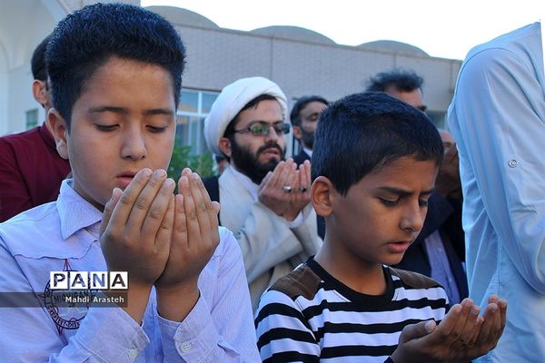 نماز عیدسعیدفطر درشهرستان خوسف خراسان جنوبی