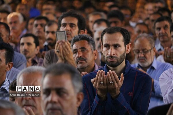 برگزاری نماز عید سعید فطر در مصلی جزیره کیش