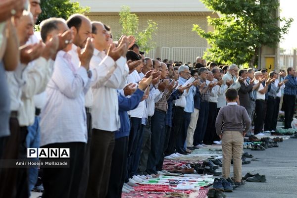 اقامه نماز عید سعید فطر در ارومیه