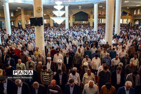 اقامه نماز عید سعید فطر در ارومیه