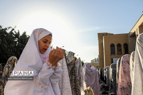 اقامه نماز عید سعید فطر در ارومیه