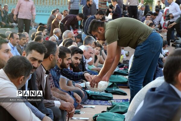 اقامه نماز عید سعید فطر در ارومیه