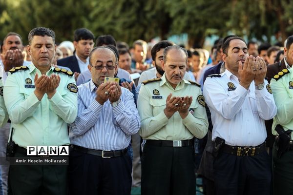 اقامه نماز عید سعید فطر در ارومیه