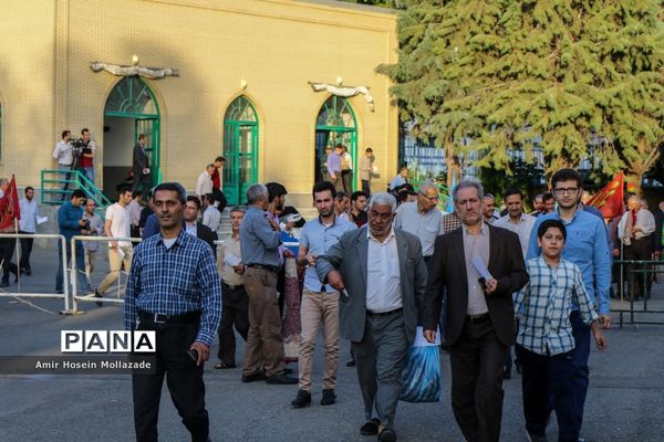 اقامه نماز عید سعید فطر در ارومیه