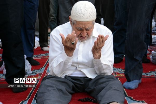 اقامه نماز عید سعید فطر در ارومیه