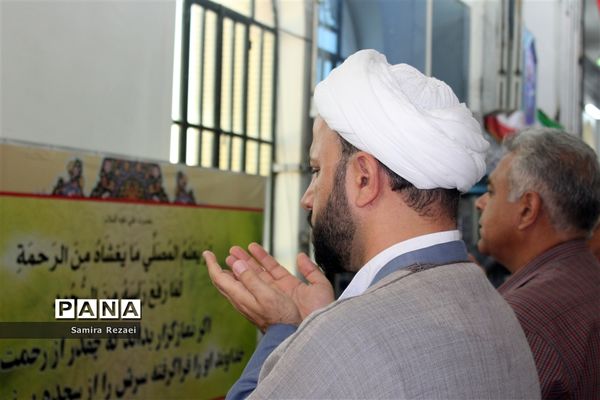 اقامه نماز عید سعید فطر در خاوران شهرستان جهرم