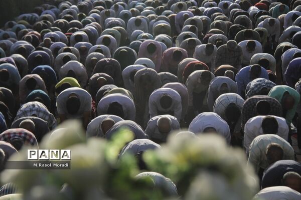 نماز عید سعید فطر در بندرعباس