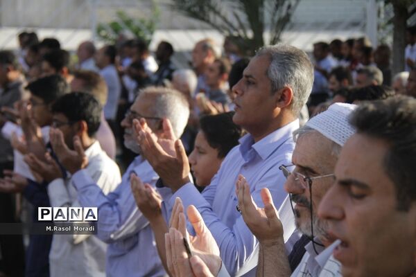 نماز عید سعید فطر در بندرعباس