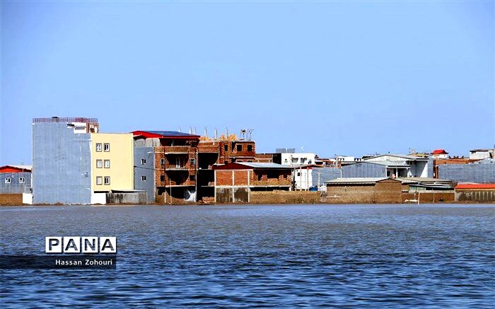 خدمت‌رسانی آموزش و پرورش پس از سیل گلستان: از توزیع 52 کانکس تا تخصیص 50 میلیارد ریال برای نوسازی مدارس