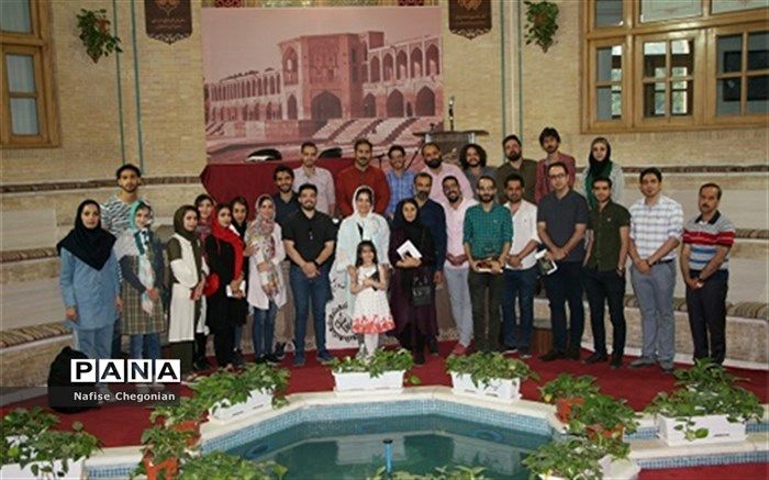 برگزاری جلسه خرداد ماه خانه ترانه‌ اصفهان