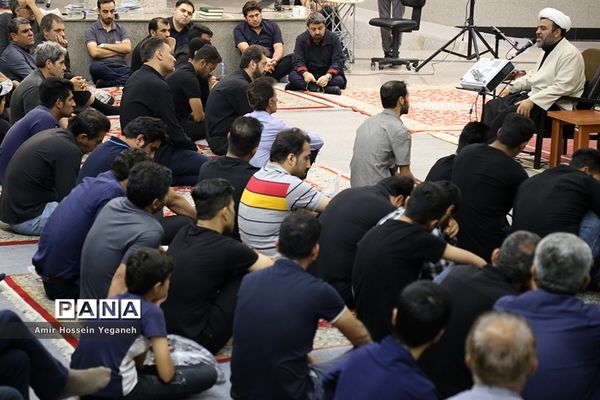 مراسم احیا شب بیست و یکم در دانشگاه شریف کیش