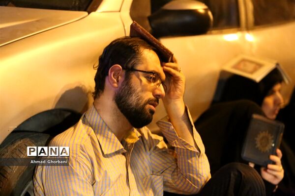 مراسم شب احیا در حسینیه عاشقان ساری