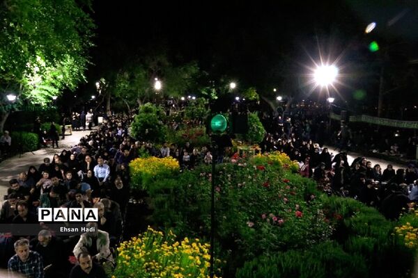 مراسم احیا شب بیست و یکم ماه مبارک رمضان در پارک ملت مشهد