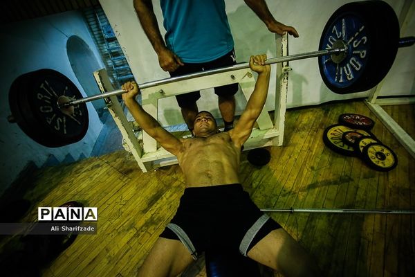 تمرین تیم ملی کشتی فرنگی