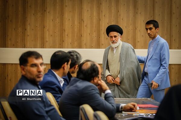 نشست صمیمی وزیرآموزش و پرورش با مدیران رسانه