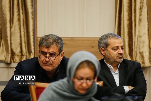 نشست صمیمی وزیرآموزش و پرورش با مدیران رسانه