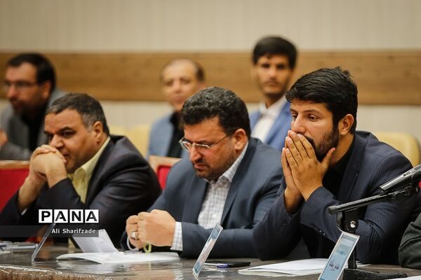 نشست صمیمی وزیرآموزش و پرورش با مدیران رسانه