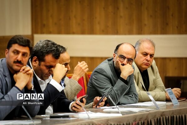 نشست صمیمی وزیرآموزش و پرورش با مدیران رسانه