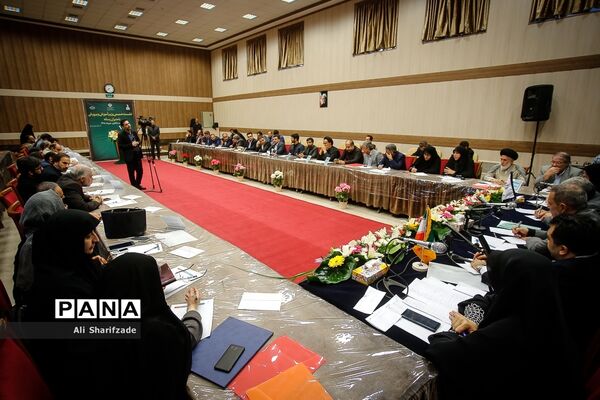 نشست صمیمی وزیرآموزش و پرورش با مدیران رسانه