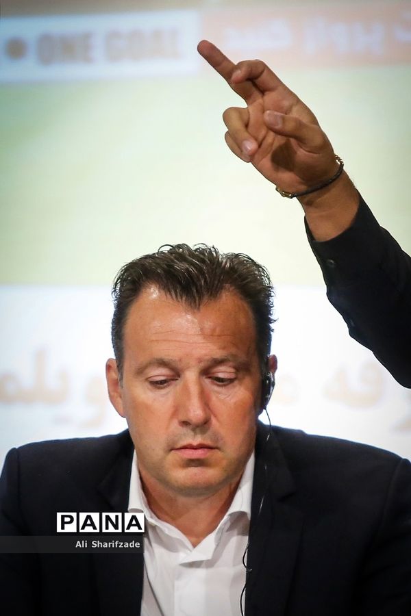 معارفه رسمی «مارک ویلموتس» سرمربی جدید تیم ملی فوتبال