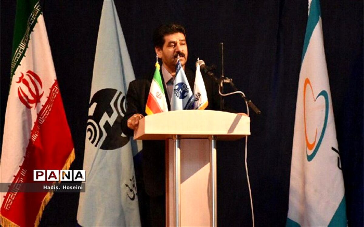 مدیر عامل مخابرات منطقه خراسان جنوبی  : خدمت رسانی بی منت از مهمترین برنامه های سالهای اخیر  مخابرات منطقه خراسان جنوبی