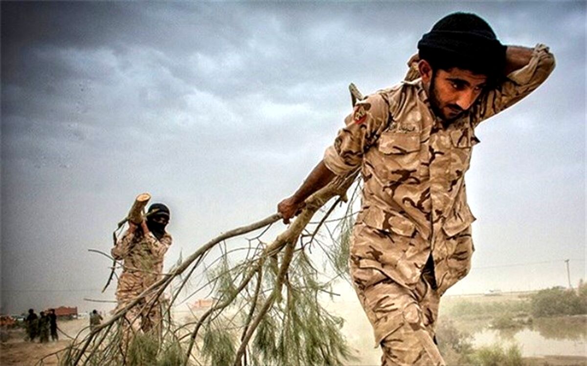 پای سیل‌زد‌گان می‌ایستیم