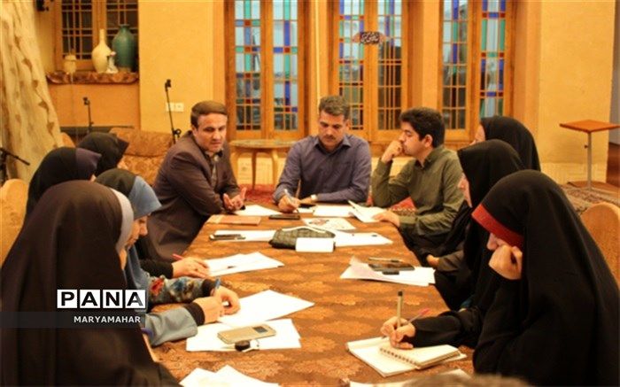 جلسه هم اندیشی درراستای برگزاری مطلوب پیش اردوی استانی برگزارشد